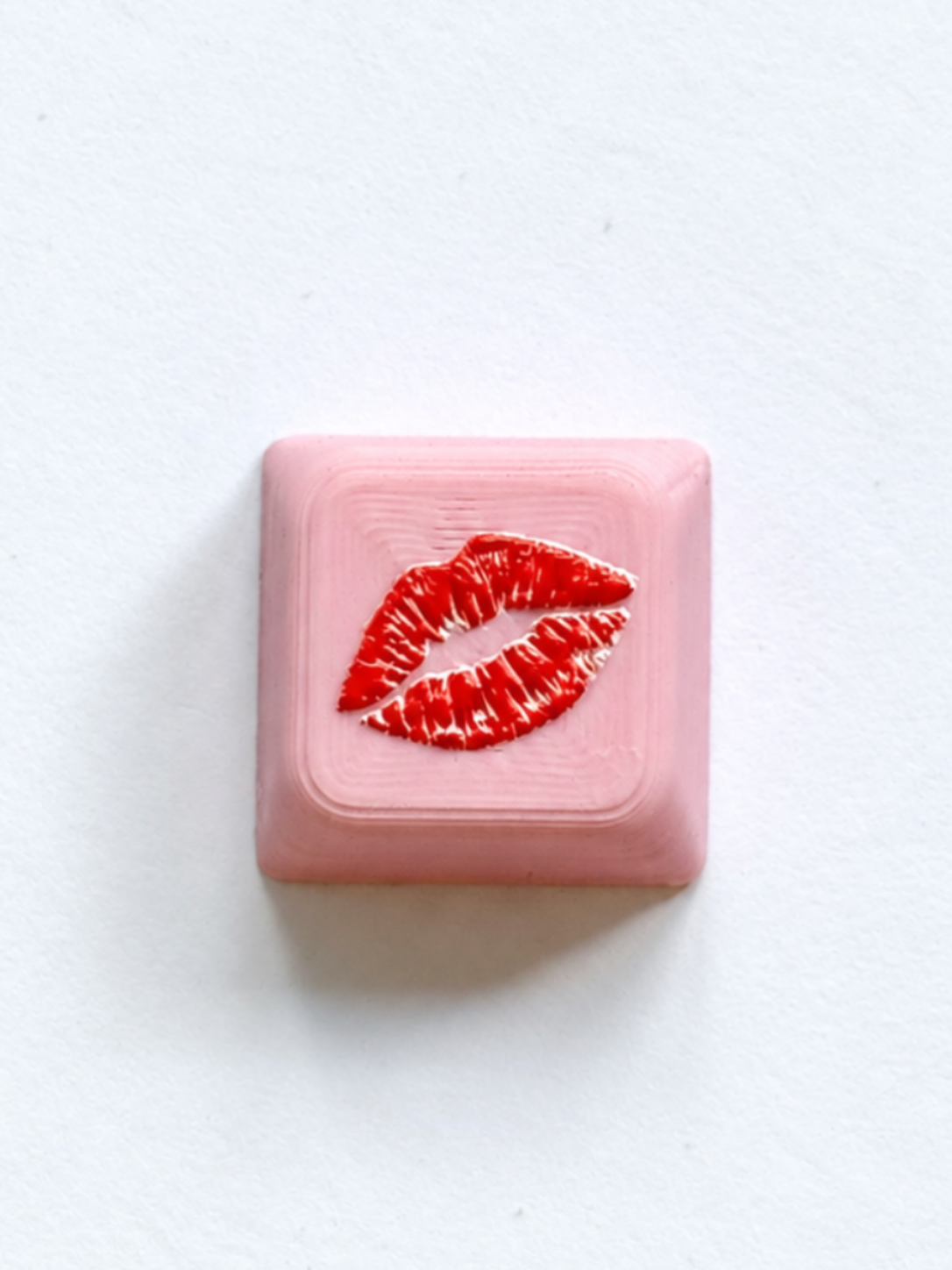 Lipstick Kiss Keycap