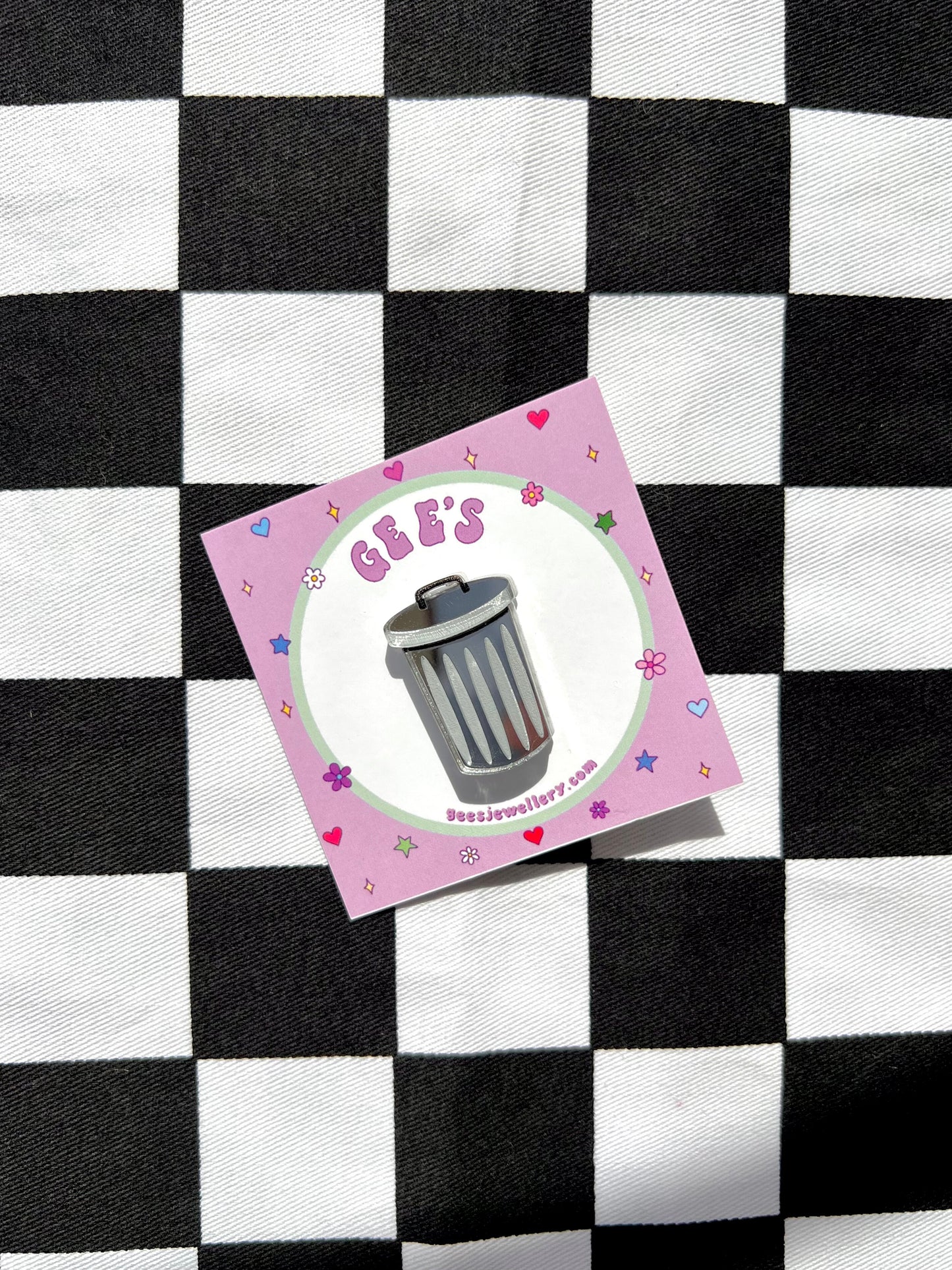 Trash Can - Pin Badge